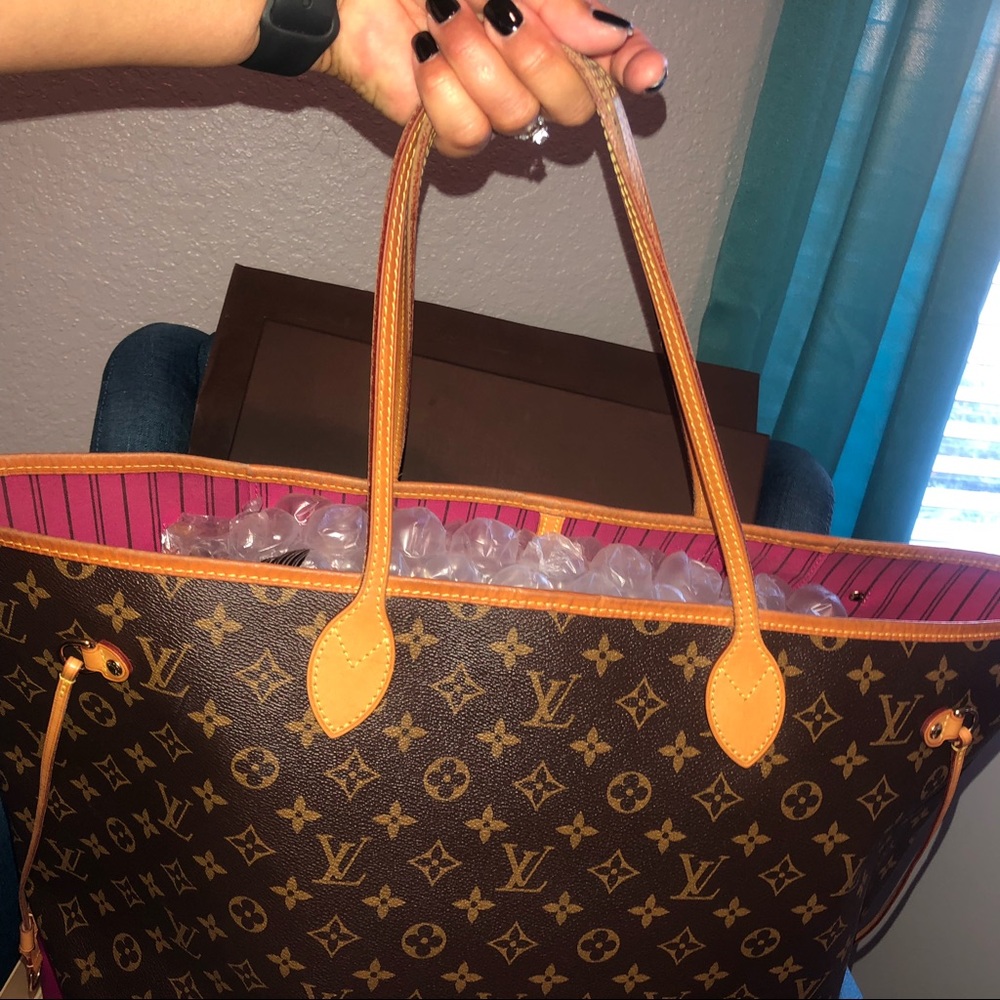 Authentic LV Neverfull GM